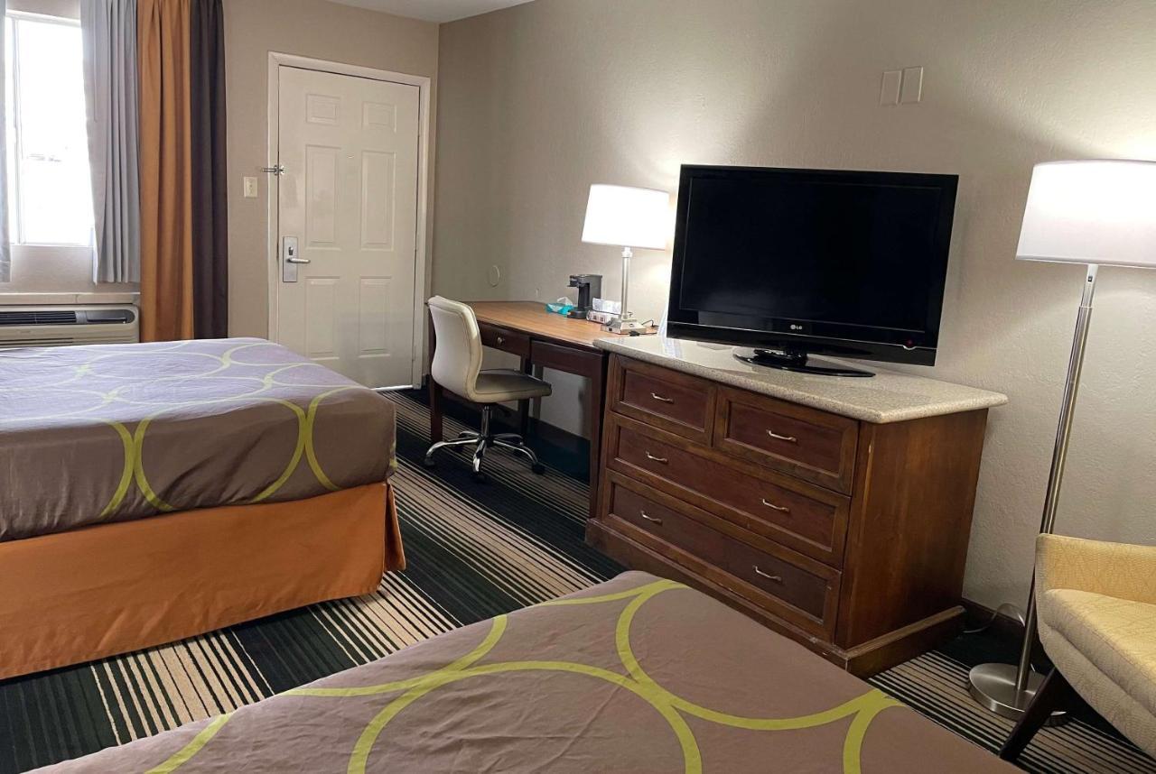 Deluxe Inn & Suites Junction City Εξωτερικό φωτογραφία