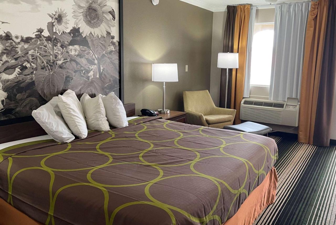Deluxe Inn & Suites Junction City Εξωτερικό φωτογραφία