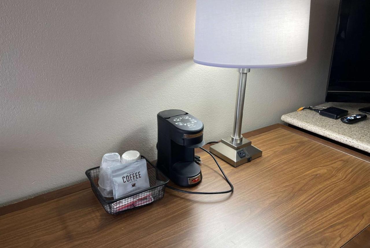 Deluxe Inn & Suites Junction City Εξωτερικό φωτογραφία