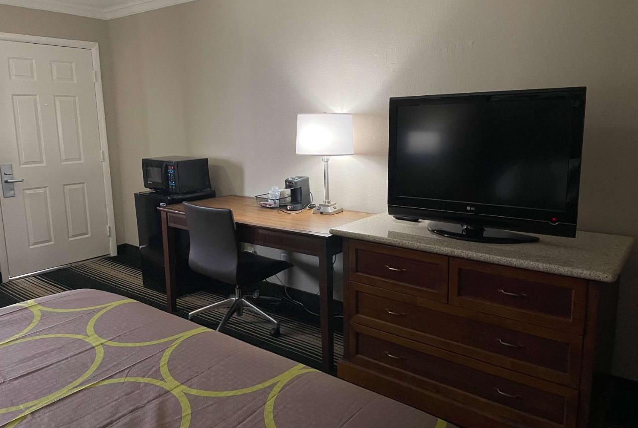 Deluxe Inn & Suites Junction City Εξωτερικό φωτογραφία