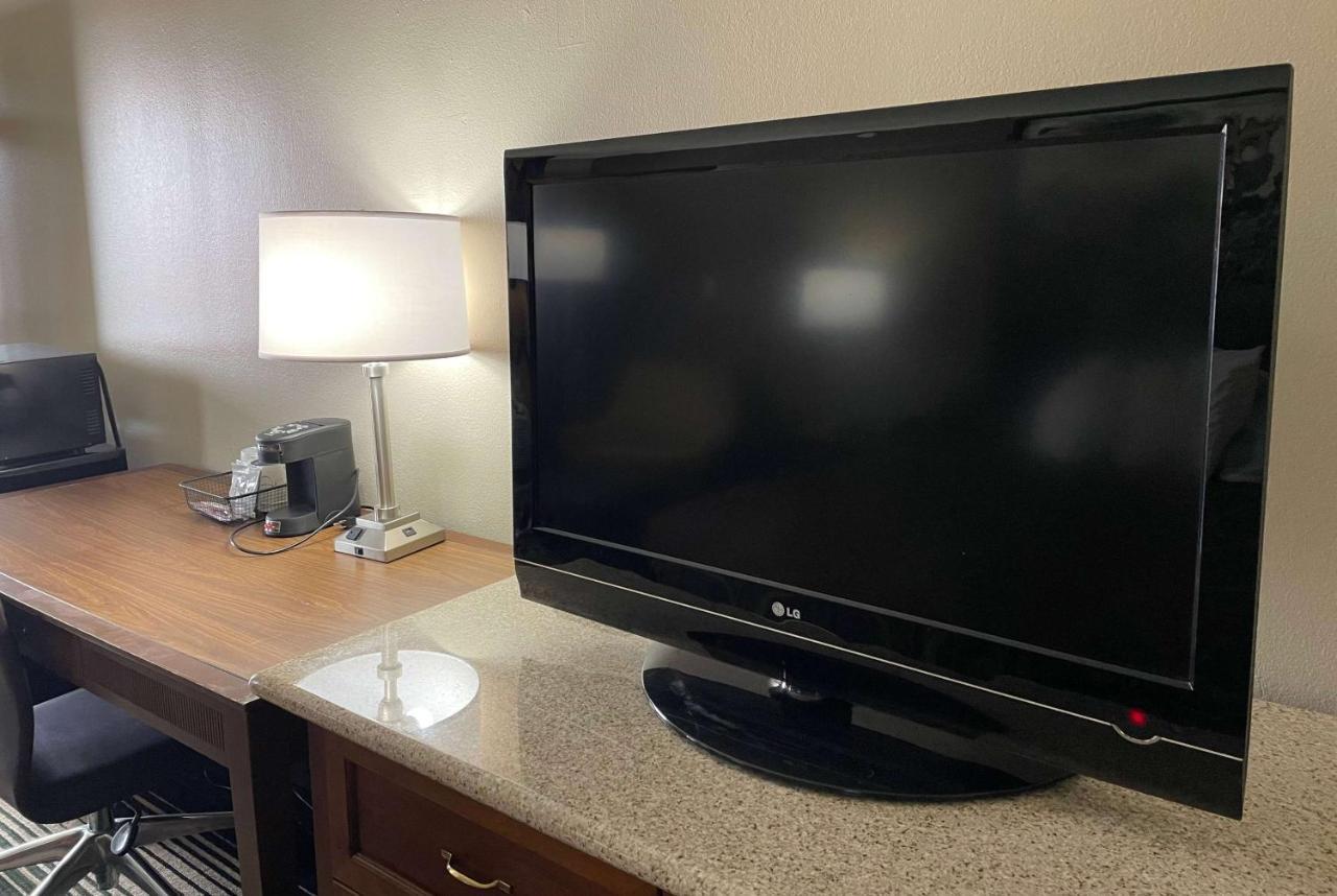 Deluxe Inn & Suites Junction City Εξωτερικό φωτογραφία