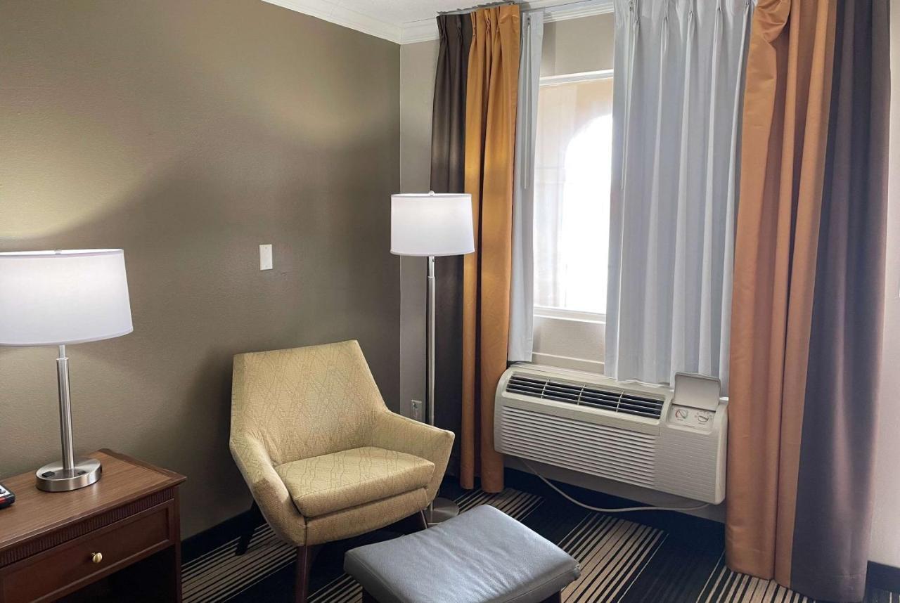 Deluxe Inn & Suites Junction City Εξωτερικό φωτογραφία