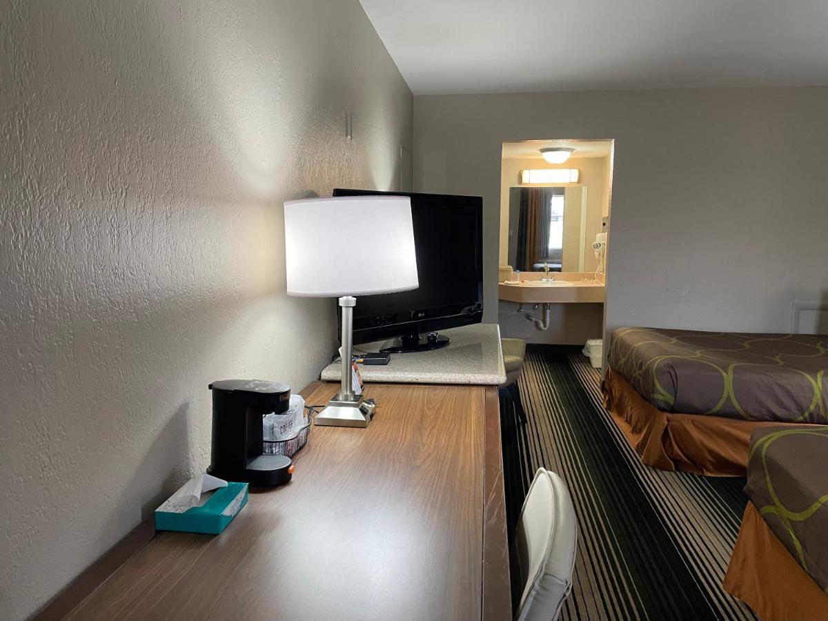 Deluxe Inn & Suites Junction City Εξωτερικό φωτογραφία