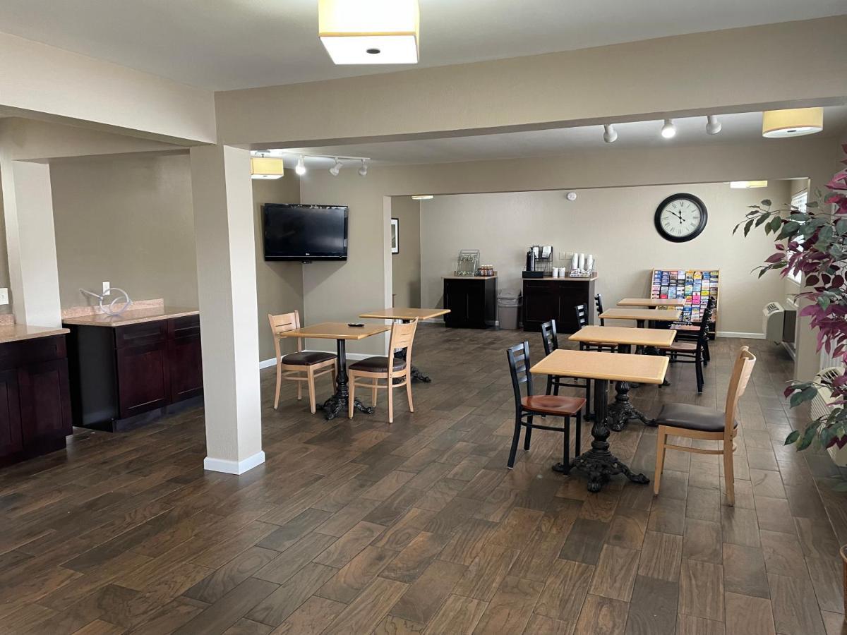 Deluxe Inn & Suites Junction City Εξωτερικό φωτογραφία