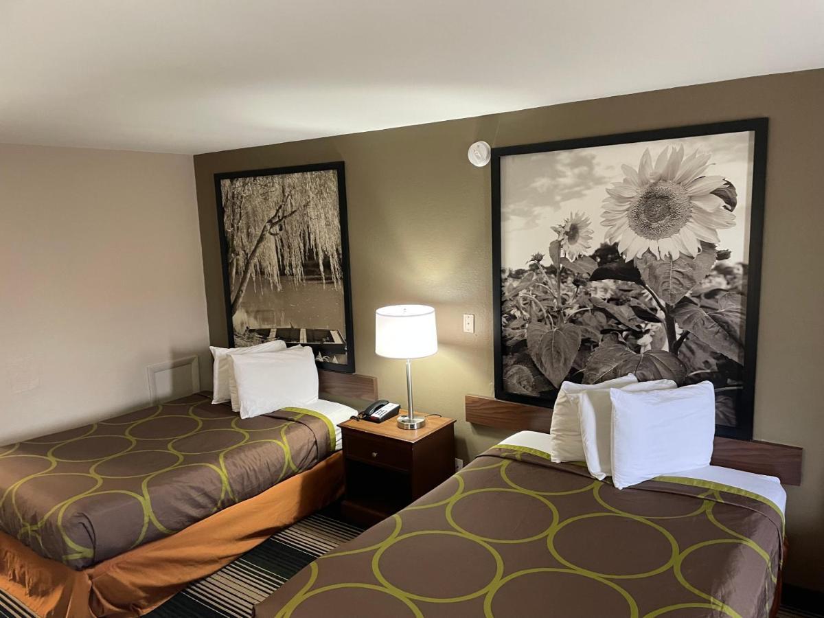 Deluxe Inn & Suites Junction City Εξωτερικό φωτογραφία