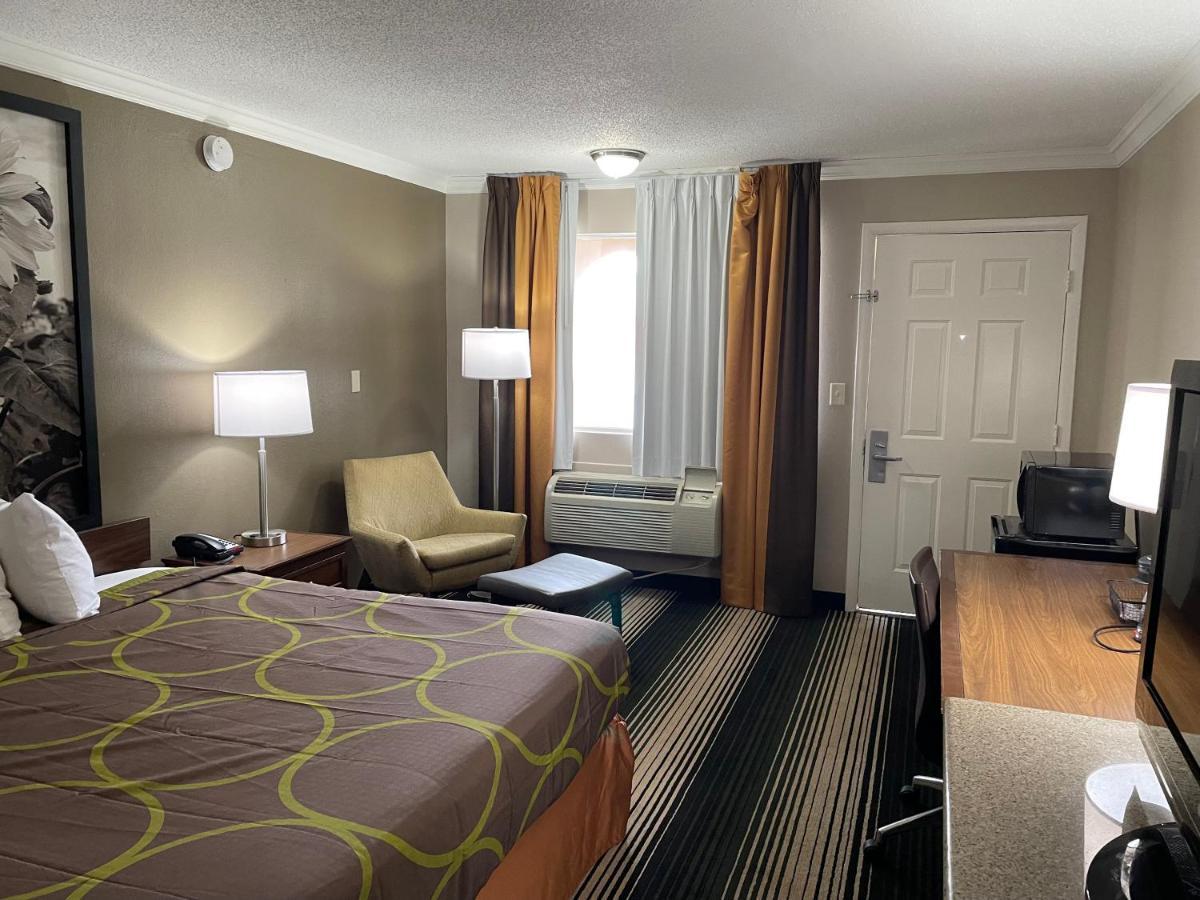 Deluxe Inn & Suites Junction City Εξωτερικό φωτογραφία