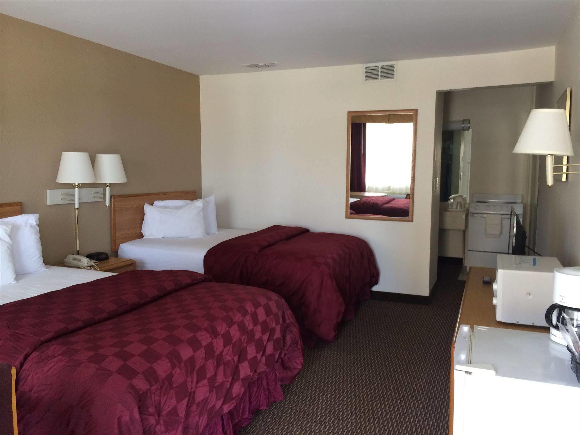 Deluxe Inn & Suites Junction City Εξωτερικό φωτογραφία